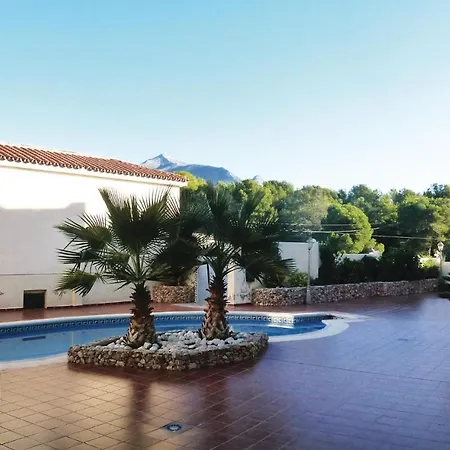 3 Bedroom Awesome In بيت للعطل *