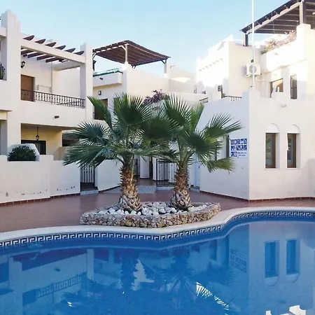 3 Bedroom Awesome In بيت للعطل *
